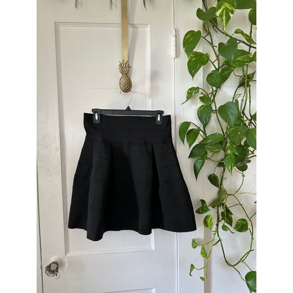 H&M Women’s size medium black skirt